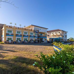 Ovemar Resort Hotel Near Vigan